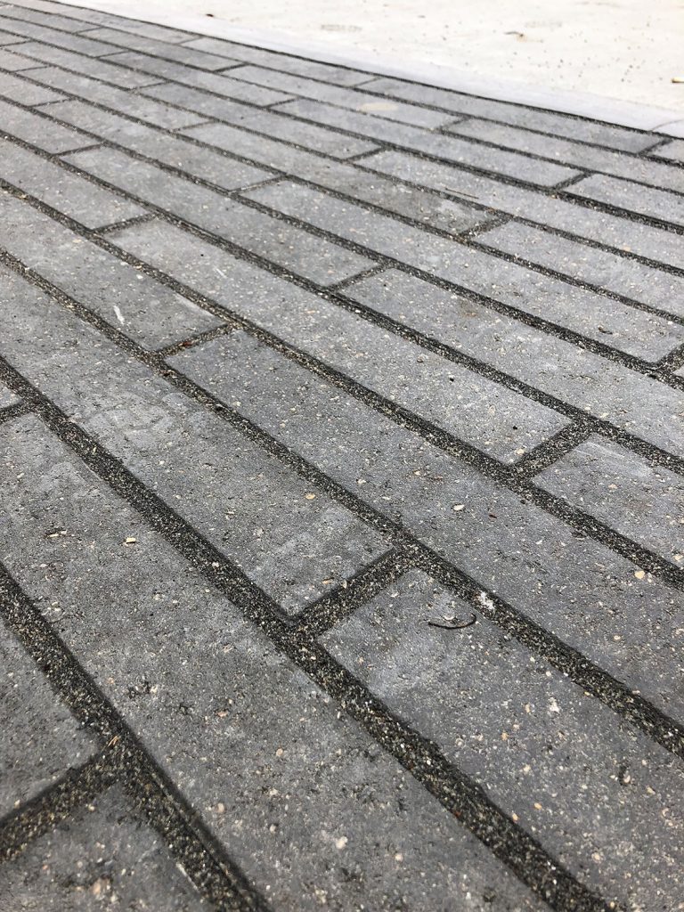 <i>Permeable pavers finished perfectly with Rompox Drain. </i>