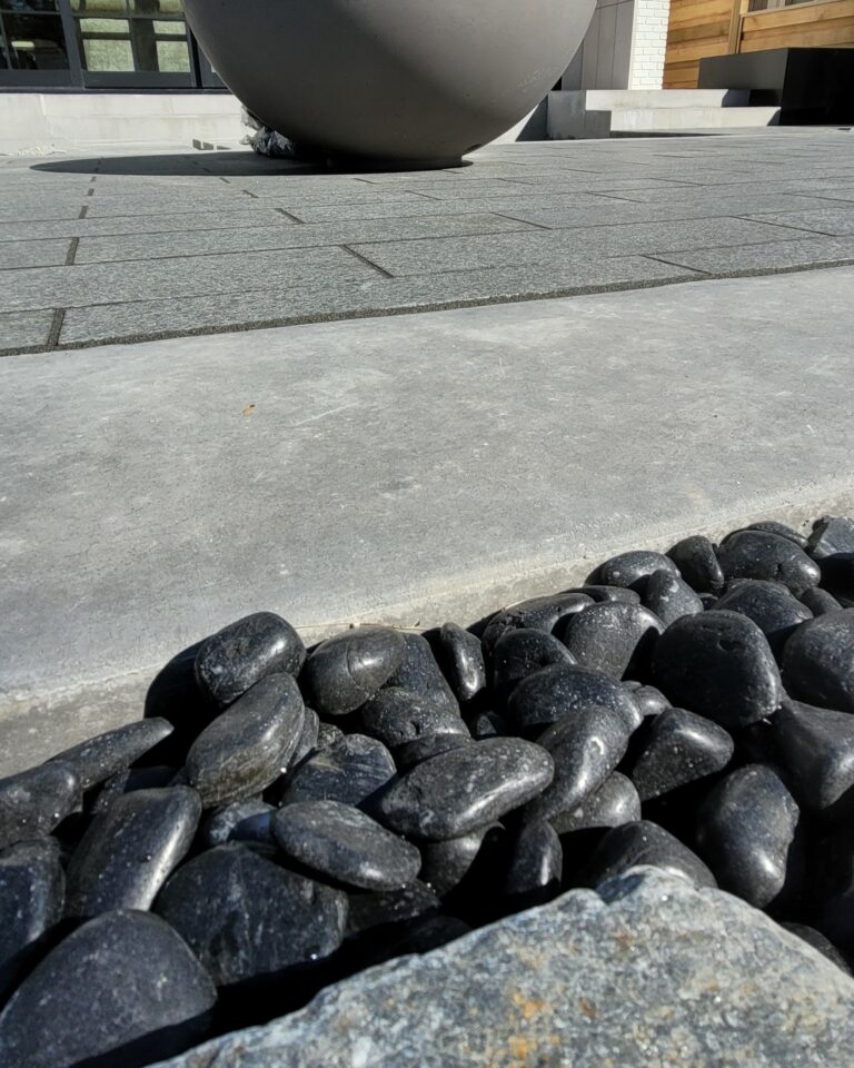 PERMEABLE-PATHWAY-PATIO-10-768x960