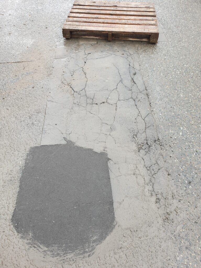Road-Pothole Repair-D4000-Image 3